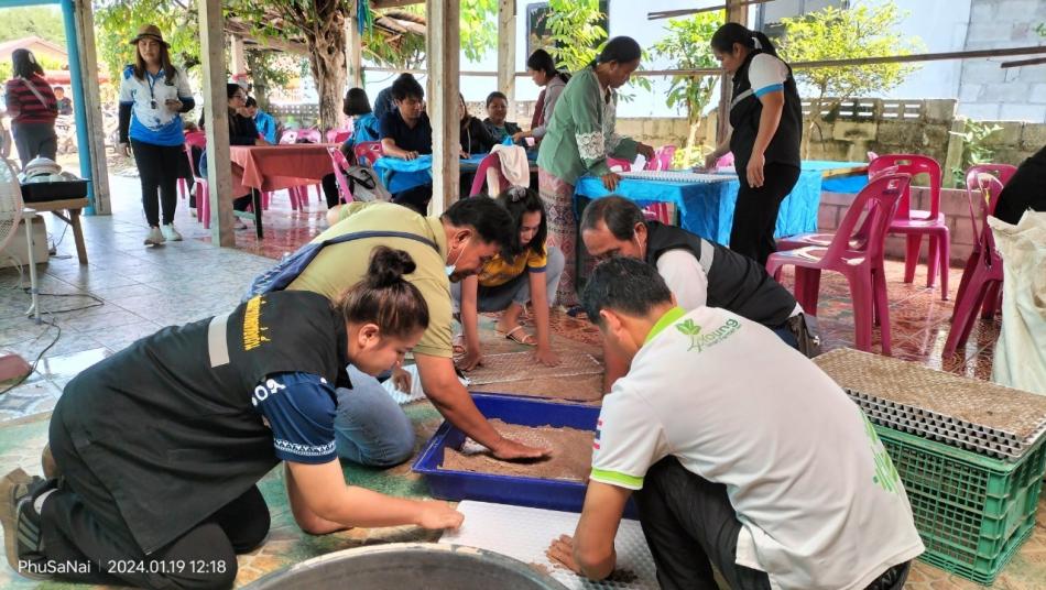 เมื่อวันที่ ๑๙ มกราคม ๒๕๖๗  องค์การบริหารส่วนตำบลหนองบัว ดำเนินการจัดกิจกรรมตามโครงการส่งเสริมสนับสนุนการจัดกิจกรรมศูนย์ถ่ายทอดเทคโนโลยีการเกษตรประจำตำบล ประจำปีงบประมาณ พ.ศ.๒๕๖๗ 