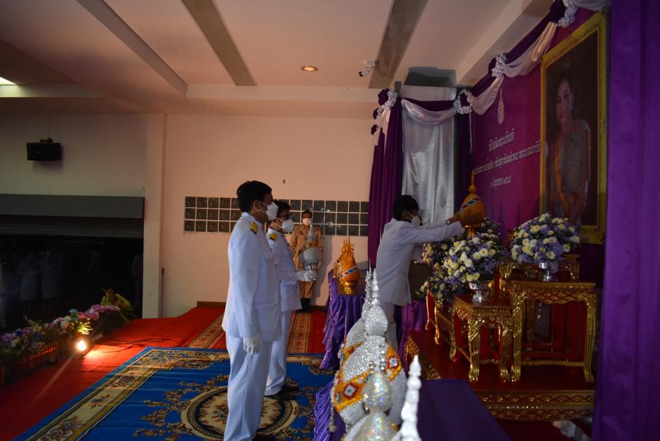 เมื่อวันที่ ๓ มิถุนายน ๒๕๖๕ นายบุญธรรม เจริญรส นายก.อบต.หนองบัว ได้นำข้าราชการ พนักงานจ้าง อบต.หนองบัว เข้าร่วมพิธีถวายราชสักการะและวางพานพุ่มและพิธีจุดเทียนถวายพระพรชัยมงคลเนื่องในโอกาสวันเฉลิมพระชนมพรรษาสมเด็จพระนางเจ้าสุทิดา พัชรสุธาพิมลลักษณ พระบรมราชินี